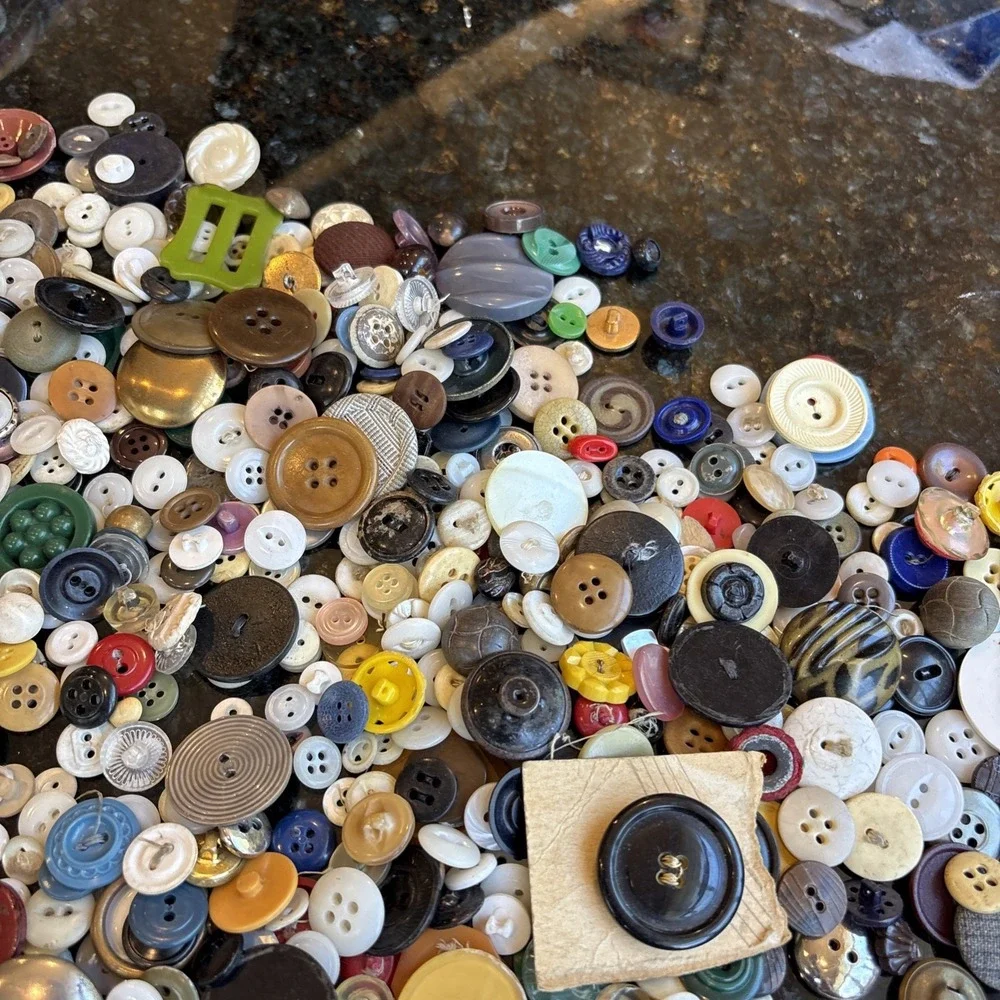 BIG Bag O' Buttons Vintage To Now Buttons For Collection Sewing Or Crafts 2 Lb+
